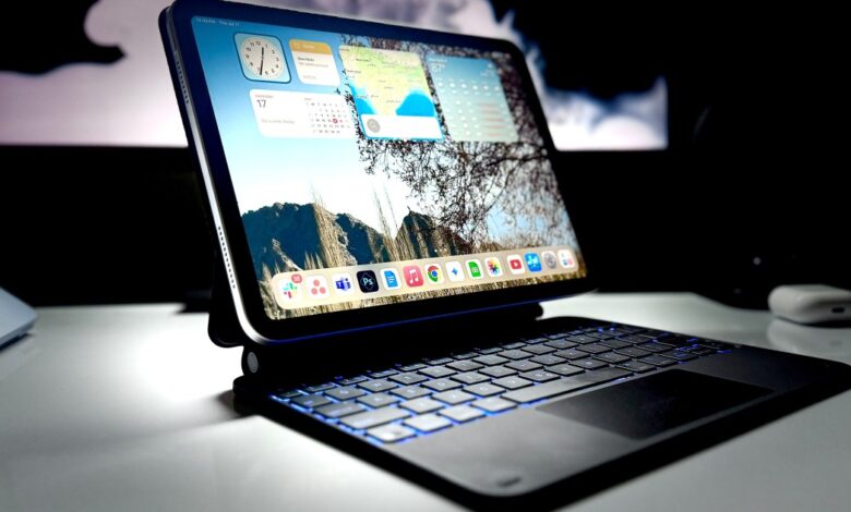 ESR's Rebound Magnetic keyboard for the iPad is excellent at a bargain