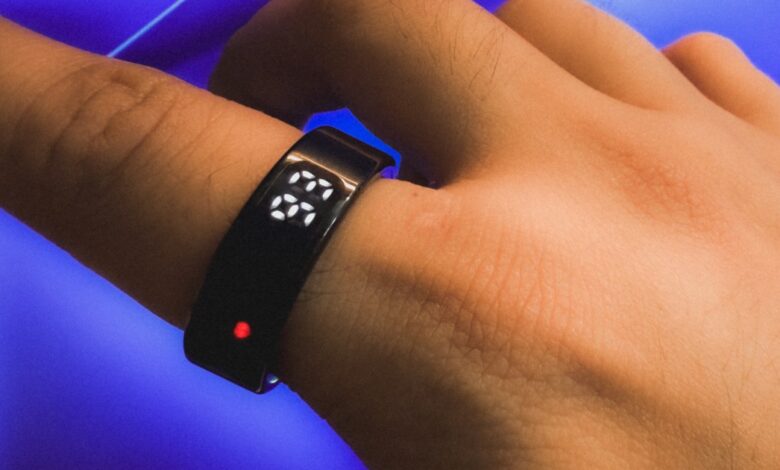 I tested a smart ring with a display. I don’t think it’s a bad idea