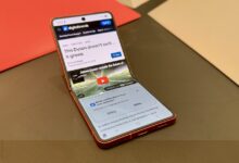 One carrier has a BOGO Samsung Galaxy Z Flip 7 deal