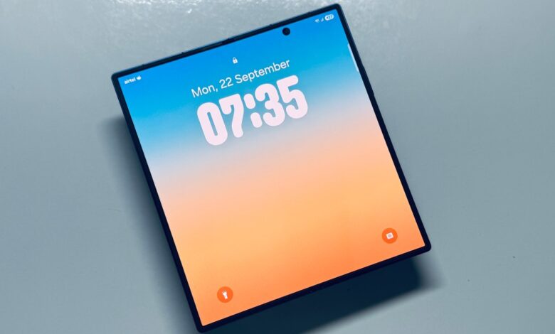 Samsung patents self-healing camera and fingerprint sensor for foldables