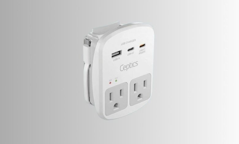 Save 21% on this 35W universal travel adapter kit with USB-C fast charging