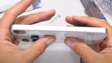 See if the new Nothing Phone 3 bends or breaks in this durability test
