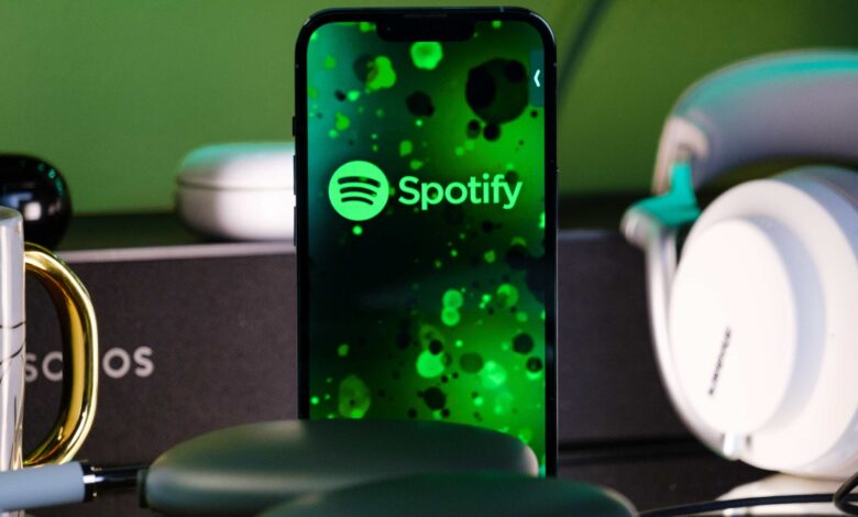 Spotify says Canadian artists are earning more, thanks to international listeners