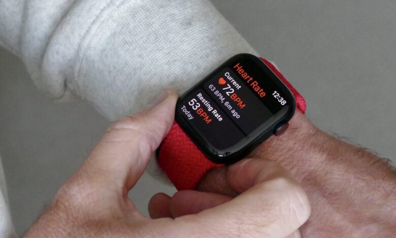 The US wants a wearable for all. Experts say it won’t fix the health crisis