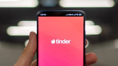 Tinder’s latest AI feature wants a peek at your camera roll to help you find better matches