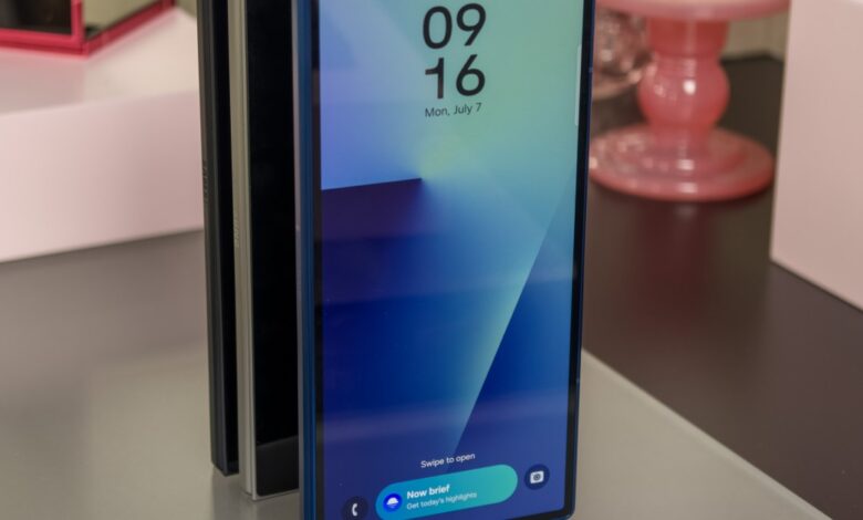 Your Samsung phone just got its own personal assistant for notifications