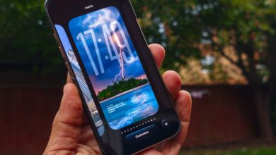 iOS 26 Lock screen clock look strange? Here's how to change it